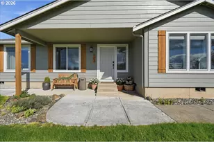 108 Powder Hill Dr, Kalama, WA 98625 - Photo 2