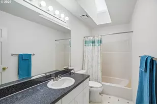 2133 NE 166th Dr, Portland, OR 97230 - Photo 20