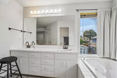 2133 NE 166th Dr, Portland, OR 97230 - Photo 24