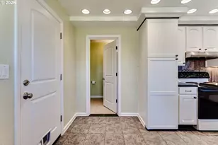 806 Randall St, Eugene, OR 97401 - Photo 18