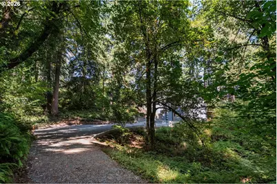 2325 Marylhurst Dr, West Linn, OR 97068 - Photo 40