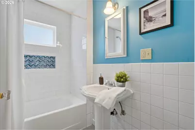 3814 SE Alder St, Portland, OR 97214 - Photo 10