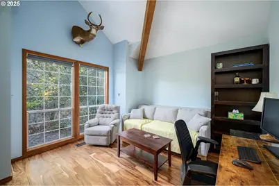 45245 SW Saddleback Dr, Gaston, OR 97119 - Photo 4