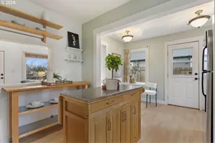 900 W Main St, Hillsboro, OR 97123 - Photo 10