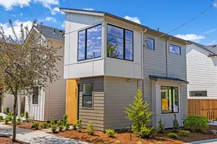 3211 SE 28th Ave, Portland, OR 97202 - Photo 1