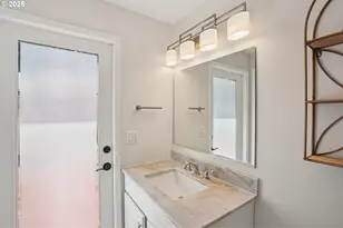 2924 SW Multnomah Blvd, Portland, OR 97219 - Photo 22