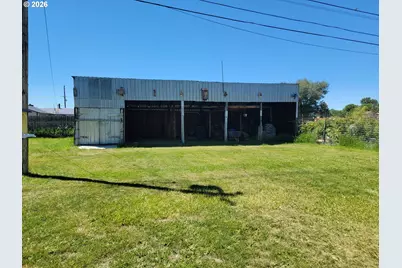 819 E Madison St, Burns, OR 97720 - Photo 32