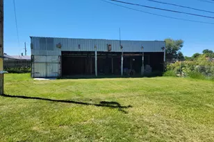 819 E Madison St, Burns, OR 97720 - Photo 32