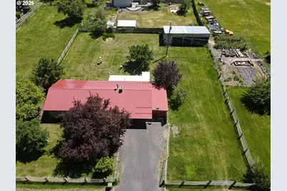 819 E Madison St, Burns, OR 97720 - Photo 2
