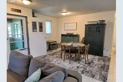819 E Madison St, Burns, OR 97720 - Photo 6