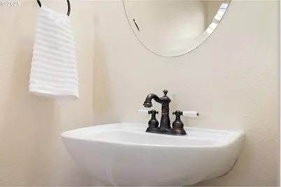 2514 NW 3rd Ter, Gresham, OR 97030 - Photo 8