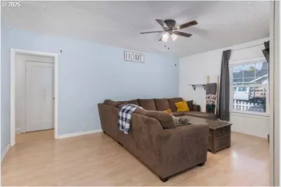 2303 Long St, Sweet Home, OR 97386 - Photo 8