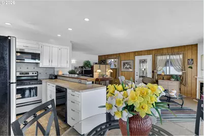 24800 NW St Helens Rd #L10, Portland, OR 97231 - Photo 8