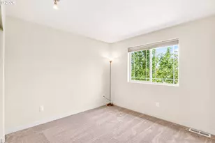 216 NW 117th Loop, Portland, OR 97229 - Photo 18