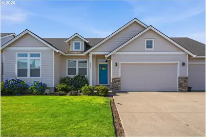 2020 NE Evergreen Ave, Albany, OR 97321 - Photo 2