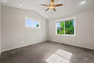 2020 NE Evergreen Ave, Albany, OR 97321 - Photo 20
