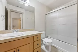 1906 NE 48th Way, Hillsboro, OR 97124 - Photo 22