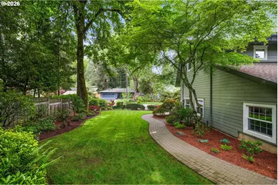 1190 Bayberry Rd, Lake Oswego, OR 97034 - Photo 40