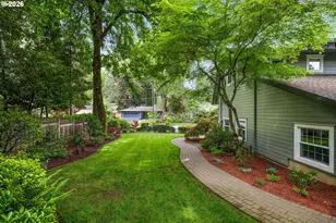 1190 Bayberry Rd, Lake Oswego, OR 97034 - Photo 40