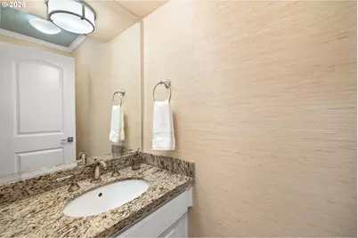 1190 Bayberry Rd, Lake Oswego, OR 97034 - Photo 20