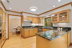 1190 Bayberry Rd, Lake Oswego, OR 97034 - Photo 12
