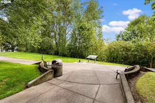 4990 S Landing Dr, Portland, OR 97239 - Photo 40