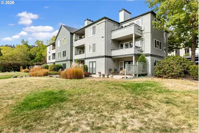 4990 S Landing Dr #202, Portland, OR 97239 - Photo 38