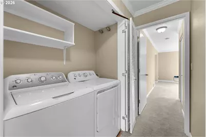 4990 S Landing Dr #202, Portland, OR 97239 - Photo 32