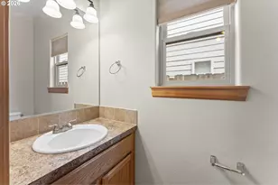 765 NE 93rd Ave, Portland, OR 97220 - Photo 20