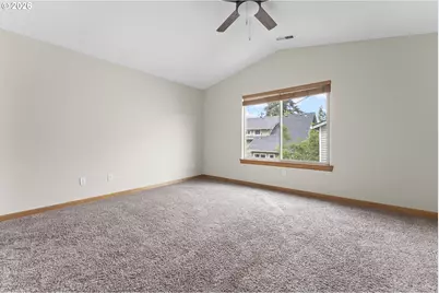 765 NE 93rd Ave, Portland, OR 97220 - Photo 16