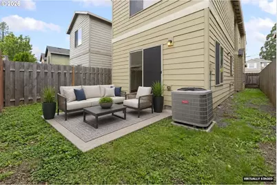 765 NE 93rd Ave, Portland, OR 97220 - Photo 8