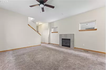 765 NE 93rd Ave, Portland, OR 97220 - Photo 4