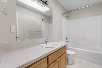 765 NE 93rd Ave, Portland, OR 97220 - Photo 18