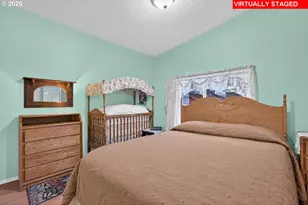 9015 NE Sumner St, Portland, OR 97220 - Photo 12