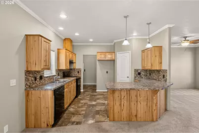 953 N Adams St, Lafayette, OR 97127 - Photo 12