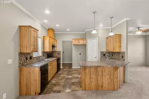 953 N Adams St, Lafayette, OR 97127 - Photo 12