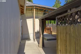 953 N Adams St, Lafayette, OR 97127 - Photo 30
