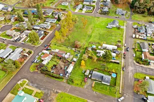 287 E 3rd St, Lowell, OR 97452 - Photo 18