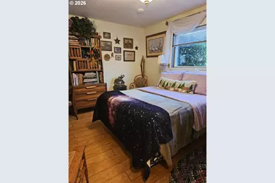 738 S 2nd St, Carlton, OR 97111 - Photo 14