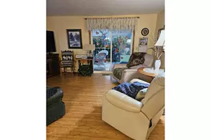 738 S 2nd St, Carlton, OR 97111 - Photo 8