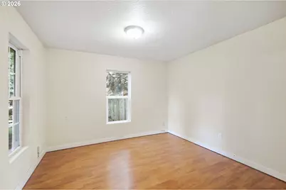 716 F St, Springfield, OR 97477 - Photo 24