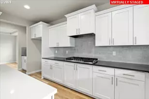 10060 SE Vradenburg Rd, Happy Valley, OR 97086 - Photo 12