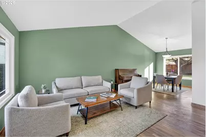 10964 SW 118th Ct, Tigard, OR 97223 - Photo 4