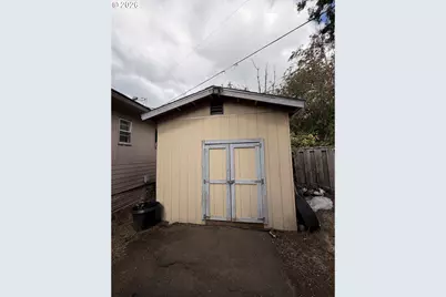 13055 SE Stark St #36, Portland, OR 97233 - Photo 8
