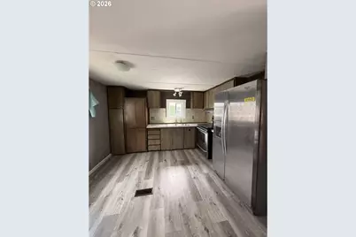 13055 SE Stark St #36, Portland, OR 97233 - Photo 2