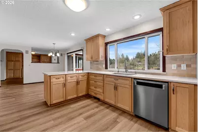 6328 NE 159th St, Vancouver, WA 98686 - Photo 12