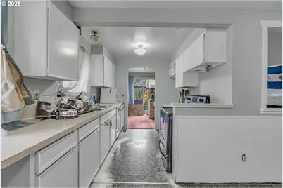 6500 SE Madrona Dr, Milwaukie, OR 97222 - Photo 26