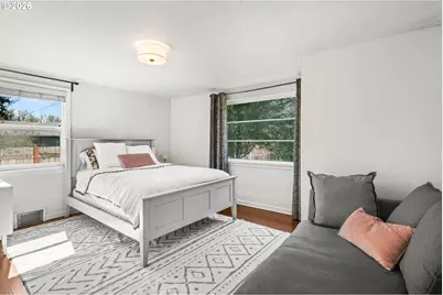 114 S Parkview Dr, Newberg, OR 97132 - Photo 10