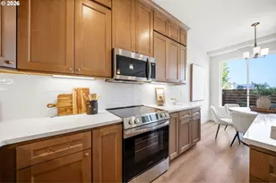 11533 NE 71st St, Vancouver, WA 98662 - Photo 8