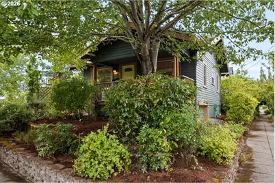 7549 N Albina Ave, Portland, OR 97217 - Photo 2